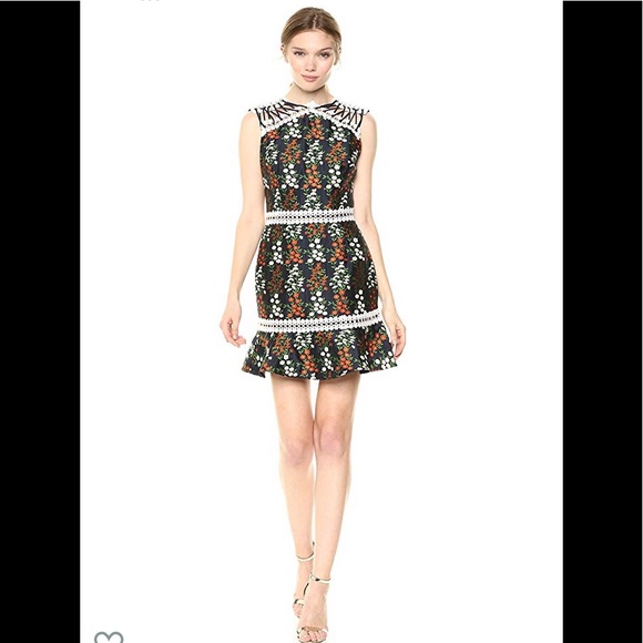 Keepsake the label. Fits like XS - Picture 2 of 2